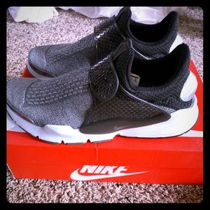 Nike Sock Dart SE Premium men’s shoes size 11
